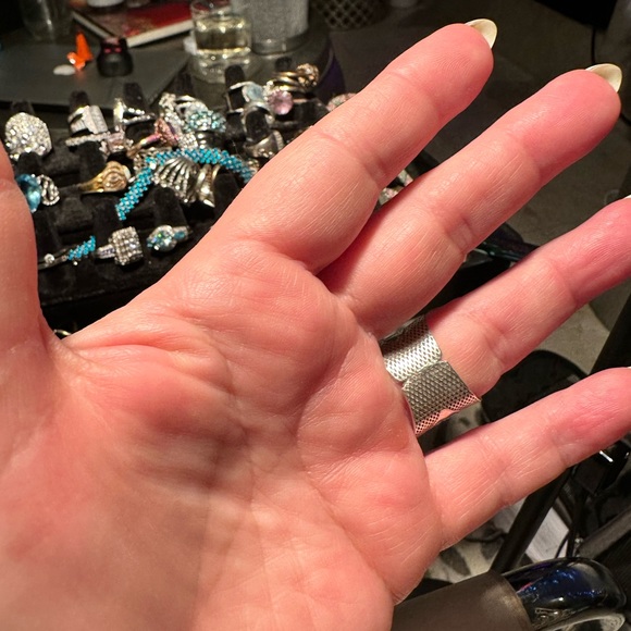 925 Sterling Silver Statement Cigar Band Ring Size 8 - Picture 4 of 5